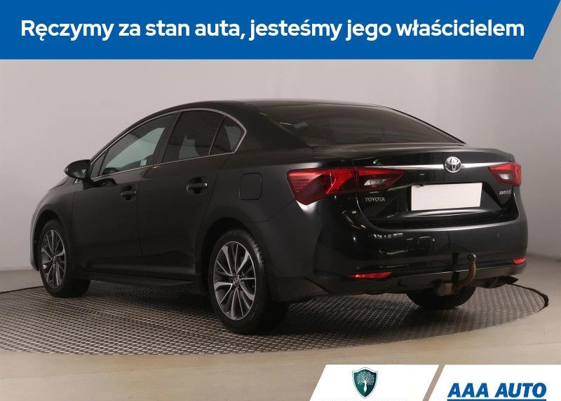 Toyota Avensis cena 53000 przebieg: 153845, rok produkcji 2015 z Zgierz małe 352